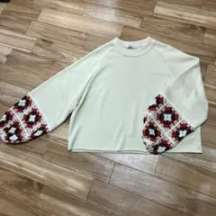 新品未使用のトレーナー