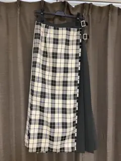 シンプリシテェ プリーツロングスカート