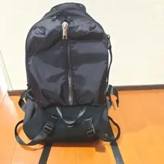 nouer別注【未使用】インディスペンサブル リュック フロントジップ ブラック INDISPENSABLE(インディスペンサブル） シンプル多機能バック