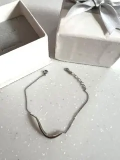 【☆美品☆シルバーブレスレット 波形デザイン☆】