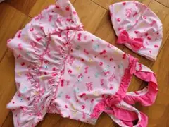 サンリオキティーちゃんピンク フリル ワンピース水着 キャップ付き120