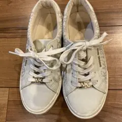 Michael Kors ホワイト レザースニーカー美品‼️お値下げ！