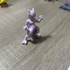 ポケモン ミュウツーフィギュア