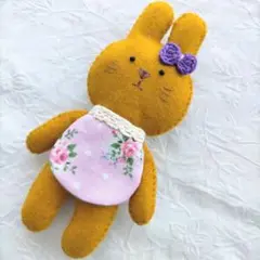ハンドメイド【うさぎマスコット】③フェルト