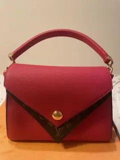 ルイヴィトンバッグ ドゥブルV赤 超美品