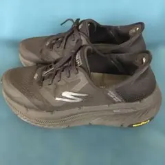SKECHERS GO RUN GoodYearコラボ ランニングシューズ