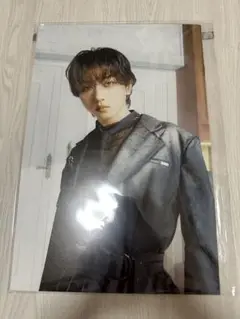 Item thumbnail for item 55cd6cd8-81dd-4e39-a285-e68a1a23c222