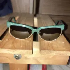 美品 ジバンシーライフ　サングラス　グリーンマーブル