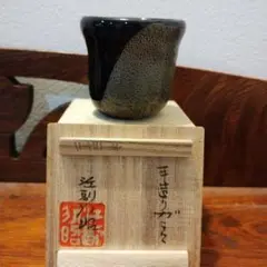 239 江副行昭　ぐい呑 銀彩変ガラス（共箱に難あり） 江副行昭 銀彩度ガラスぐい呑み｜トレファクONLINE