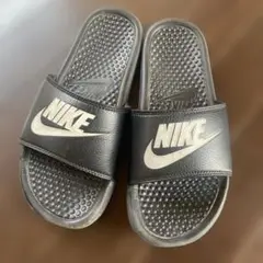 Nike ブラック ベナッシ