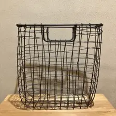 ワイヤーバスケット　マガジンラック