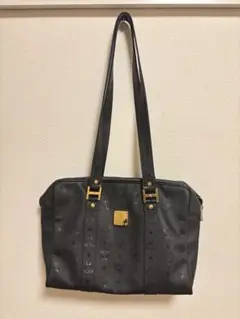 ブラック ショルダーバッグ