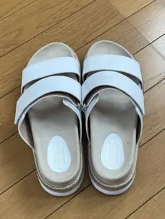 破格値　未使用品　コンフォートサンダル 白　9 1/2 ユニセックス