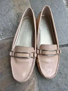 COACH エナメル ベージュ ローファー