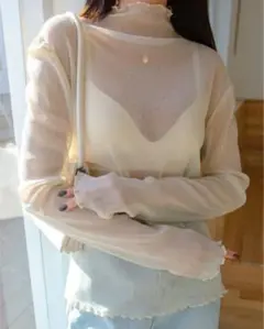 モックネックメッシュトップス　ブラなし