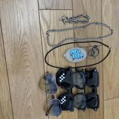 サングラス、ネックレス等々