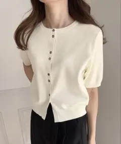 【LAUIR】ボタンデザインニットカーディガン アイボリー Lサイズ