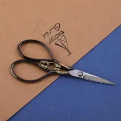 人気 糸切りばさみ 裁縫 手芸 切り絵 新品 ブラック ゴールド おしゃれ 鋏