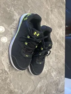 UNDER ARMOUR スニーカー ブラック/ライム　28cm