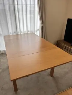 IKEA伸縮式ダイニングテーブル「BJURSTA」