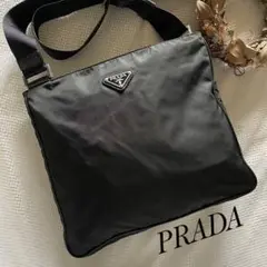 ✨美品✨プラダ ショルダーバッグ 三角プレート マチ有り ナイロン ブラック