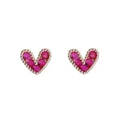 ミニレッドハートピアス
