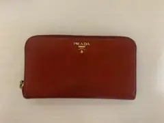 PRADA長財布