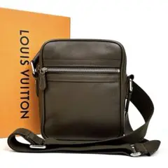Item thumbnail for item 96710929-dd16-4671-abb8-d18d01086848