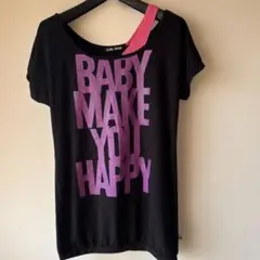 オフショルダーTシャツ BABY MAKE YOU HAPPY