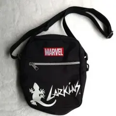 MARVEL Larkins ショルダーバッグ ブラック