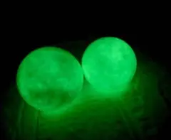 暗闇で光る玉　夜光　インテリア　丸型　5cm 樹脂　幻想的　1個