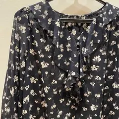 LOUNIE花柄フリル付きネイビーシフォンブラウス