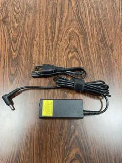 TOSHIBA PA5177U-1ACA ACアダプター