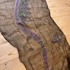 刺繍入り黒ストール