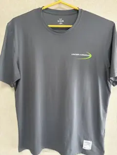 UNDER ARMOUR グレー Tシャツ XL