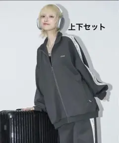 17HR　セブンティーンアワーズ　トラックジャケット　ジャージ　白　アームライン 17HR（セブンティーンアワーズ）の「【ユニセックス】トラック
