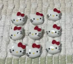 ハロー キティ ボタン 9個