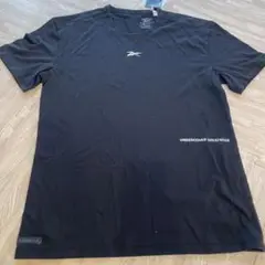 Reebok Tシャツ　⭐︎新品