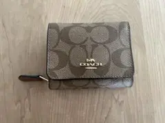 COACH 三つ折り財布