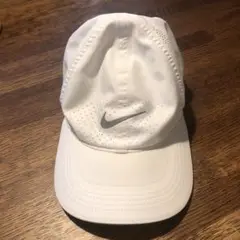 Nike ナイキ　通気性キャップ ホワイト白
