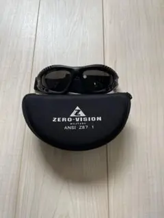 実物米軍 ZERO Corporation ナイトビジョンゴーグルケース 飛行士 71-FgLAoX+L._UF350,350_QL50_.jpg