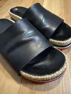 MONCLER モンクレール レザーサンダル