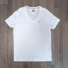 HILFIGER DENIM　ワンポイントVネックTシャツ　メンズ