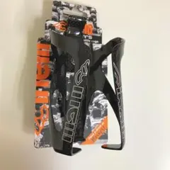 新品未使用 チネリ 自転車 ロードバイク 黒 ハリーズ ボトルケージ