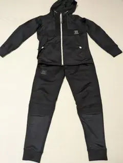 Under Armour ブラックジャージ 上下セット