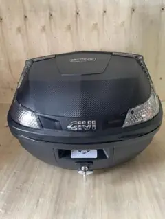 Item thumbnail for item bc1829d3-7872-4640-8a09-2a42a148cdc4