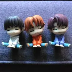 TOMORROW X TOGETHER TXT ガチャ 肩ズン　3体セット
