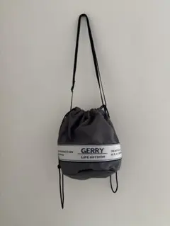 【8月限定随時100円値下げ中】GERRY バッグ　グレー サコッシュ