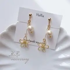 【 O10 】ワイヤーフラワー コットンパール ゴールド ピアスorイヤリング