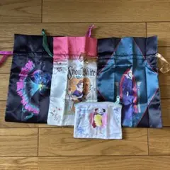 ディズニー白雪姫巾着とポーチセット ガチャ